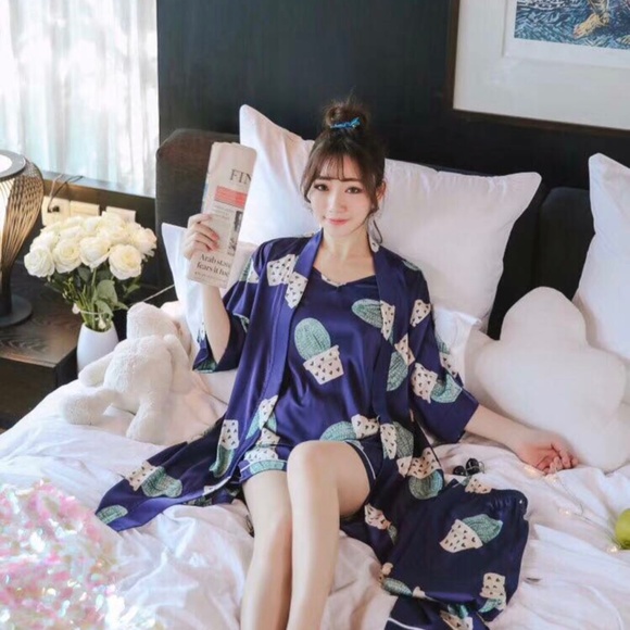 Pajamas set of 4 - Picture 3 of 11